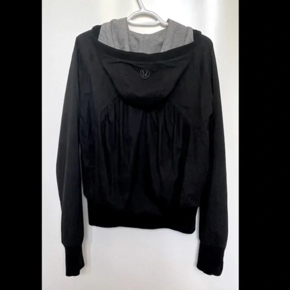 Lululemon Reversible Jacket - Picture 3 of 6